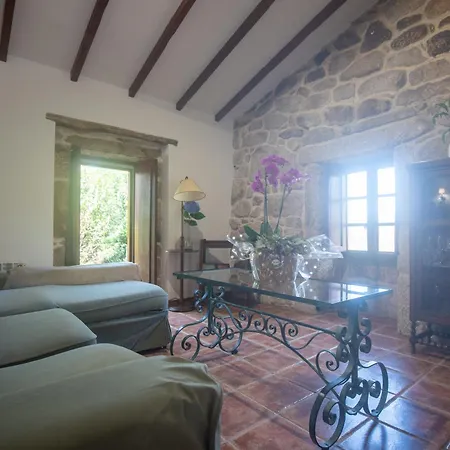 Casa Recuncho Da Mina En Nigran Rias Baixas Casa de Férias *