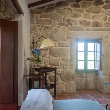 Casa Recuncho Da Mina En Nigran Rias Baixas Casa de Férias *