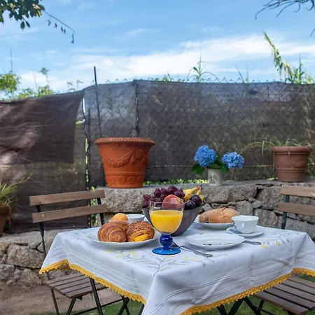 Casa de Férias Casa Recuncho Da Mina En Nigran Rias Baixas *